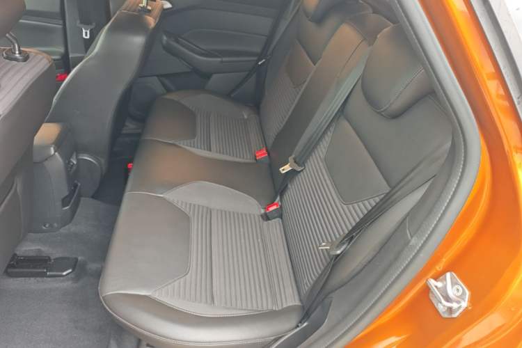 Used Ford Focus 2018 Hatchback Classic 1.6L Automatic Trendy SmartDrive Edition Left Rear Seat