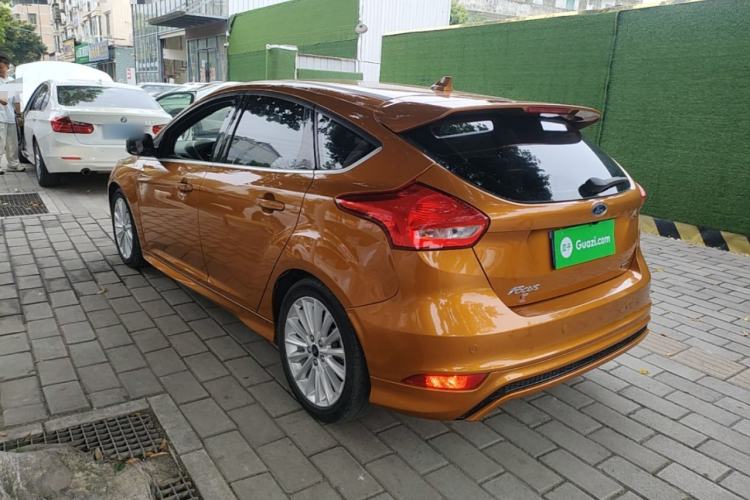 Used Ford Focus 2018 Hatchback Classic EcoBoost 180 Automatic Sport Edition Rear Left 45 Deg
