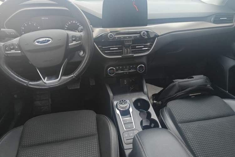 Used Ford Focus 2019 Sedan EcoBoost 180 Automatic Trend Edition Audio And AC Panel