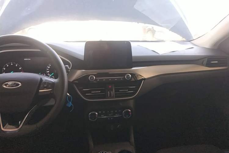 Used Ford Focus 2019 Hatchback EcoBoost 180 Automatic Trendy Model Audio And AC Panel
