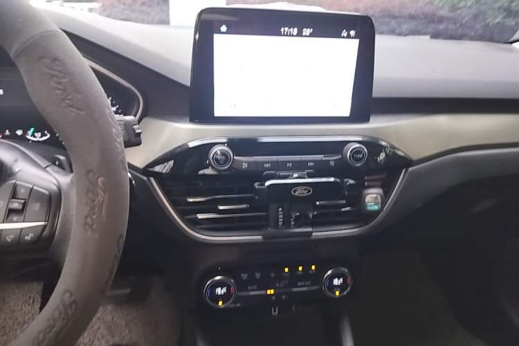 Used Ford Focus 2019 Hatchback EcoBoost 180 Automatic Trendy Model Audio And AC Panel