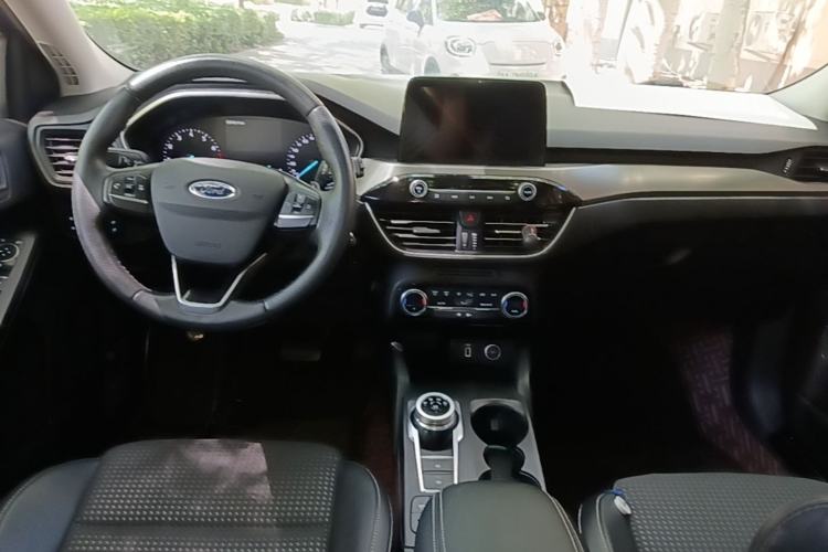 Used Ford Focus 2019 Hatchback EcoBoost 180 Automatic Trendy Model Center Console