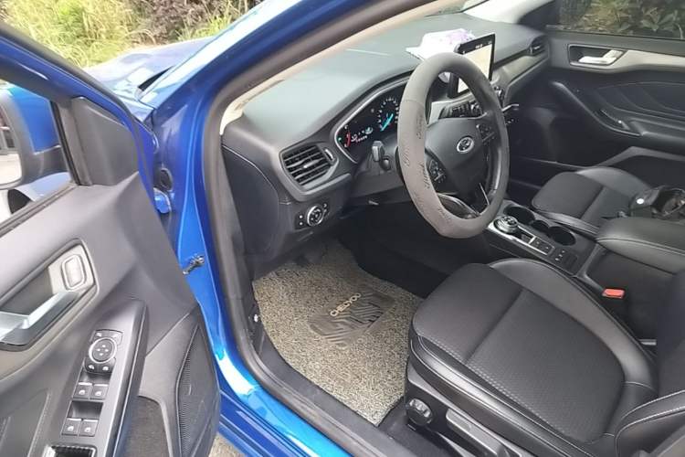 Used Ford Focus 2019 Hatchback EcoBoost 180 Automatic Trendy Model Driver Seat