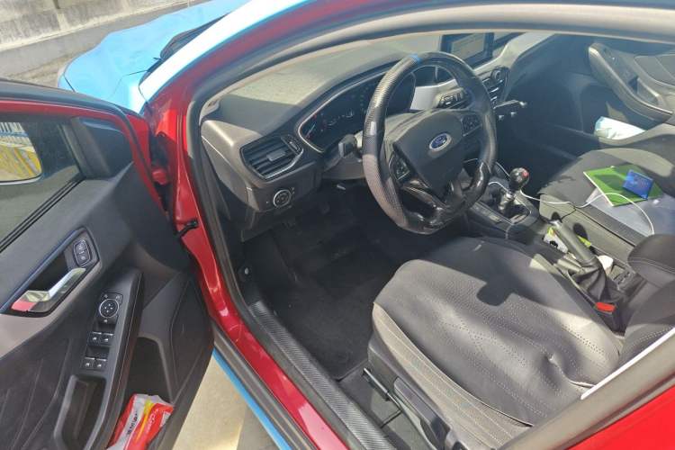 Used Ford Focus 2019 Hatchback 1.5L Manual FENGYUE Model China V Standard Driver Seat