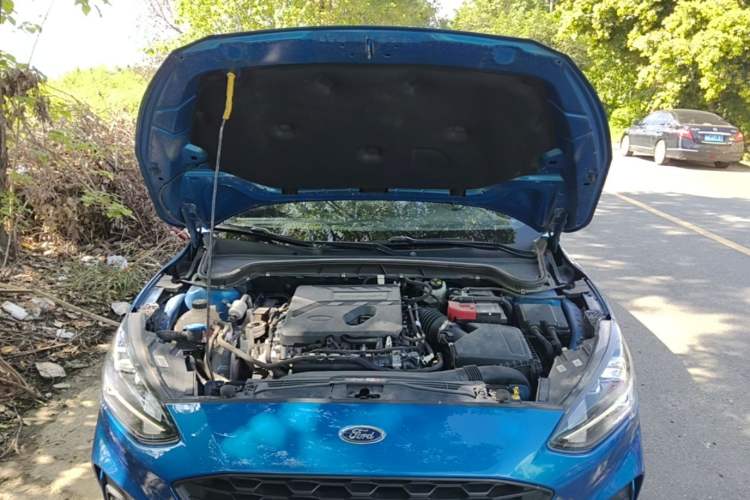 Used Ford Focus 2019 Hatchback EcoBoost 180 Automatic ST Line Engine Bay