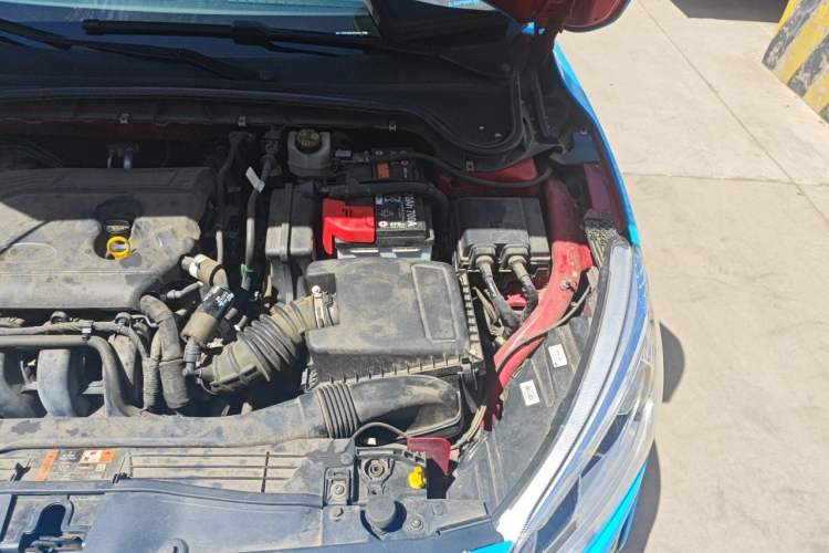 Used Ford Focus 2019 Hatchback 1.5L Manual FENGYUE Model China V Standard Engine Bay Left