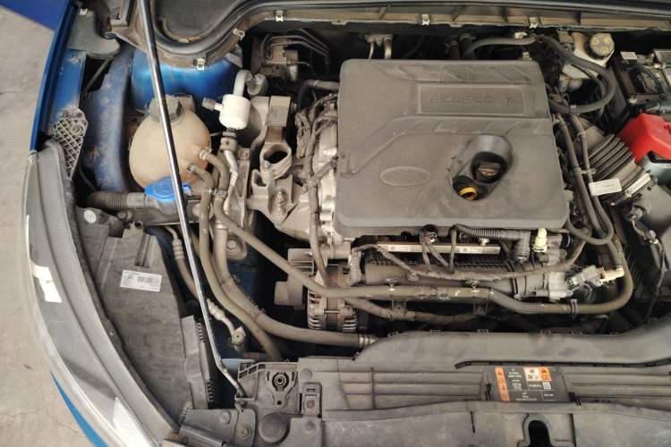 Used Ford Focus 2019 Sedan EcoBoost 180 Automatic Trend Edition Engine Bay Right