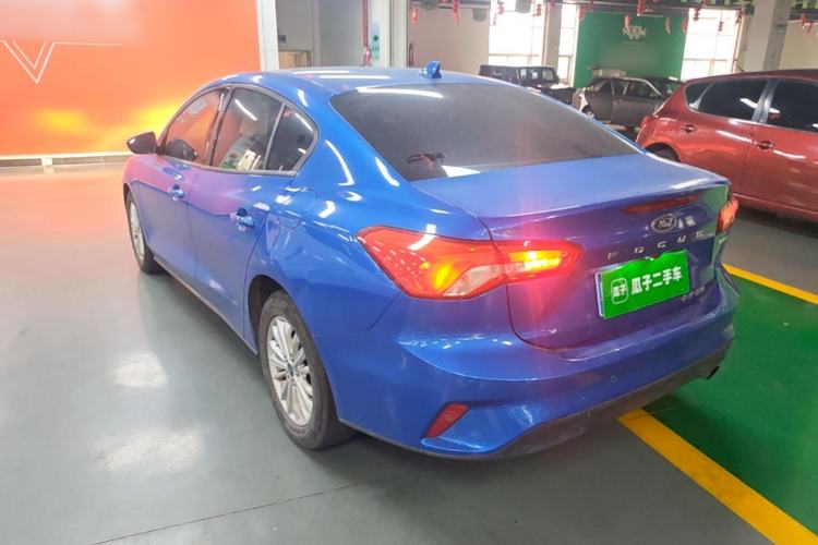 Used Ford Focus 2019 Sedan EcoBoost 180 Automatic Trend Edition Exterior 2