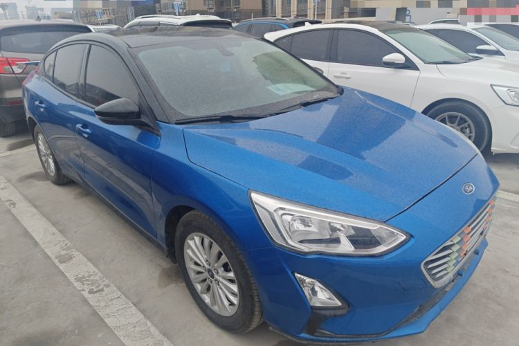Used Ford Focus 2019 Sedan EcoBoost 180 Automatic Trend Edition Front Right 45 Deg