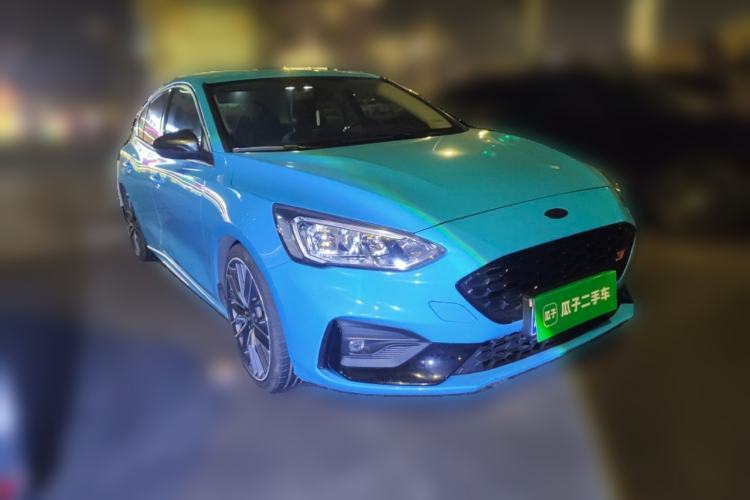Used Ford Focus 2019 Hatchback 1.5L Manual FENGYUE Model China V Standard Front Right 45 Deg