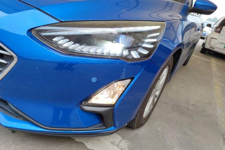 Used Ford Focus 2019 Hatchback 1.5L Automatic Trendy Version China VI Standard Left Front Headlight