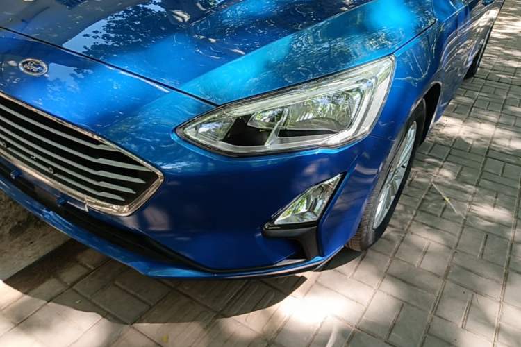 Used Ford Focus 2019 Hatchback EcoBoost 180 Automatic Trendy Model Left Front Headlight
