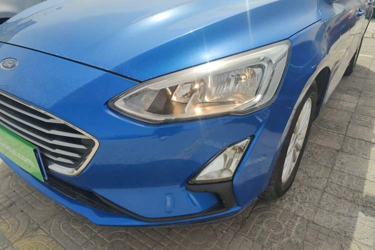 Used Ford Focus 2019 Sedan EcoBoost 180 Automatic Trend Edition Left Front Headlight