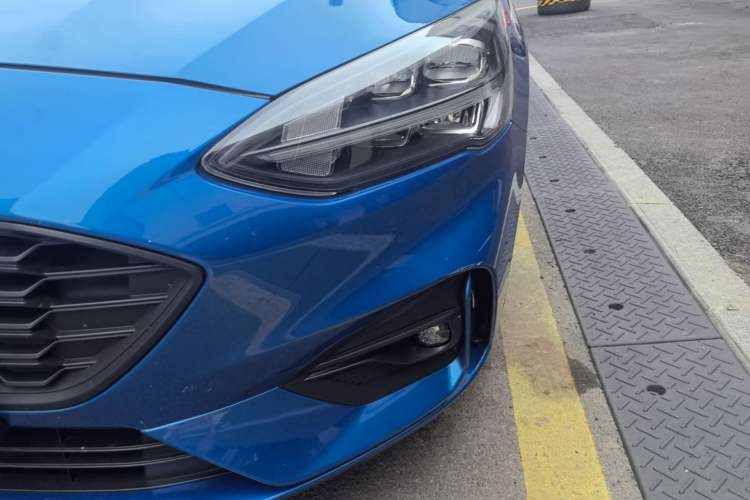 Used Ford Focus 2019 Hatchback EcoBoost 180 Automatic ST Line Left Front Headlight