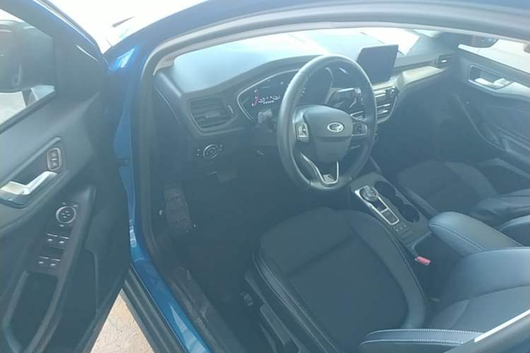 Used Ford Focus 2019 Hatchback EcoBoost 180 Automatic Trendy Model Left Front Seat