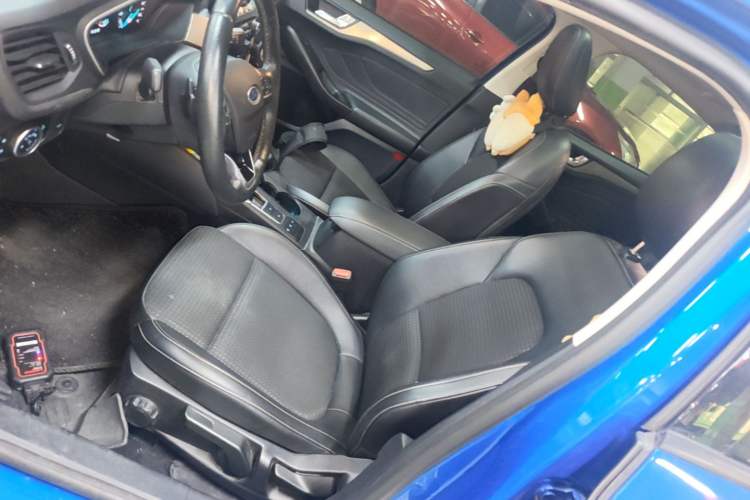 Used Ford Focus 2019 Sedan EcoBoost 180 Automatic Trend Edition Left Front Seat