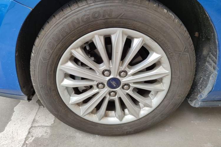 Used Ford Focus 2019 Hatchback 1.5L Automatic Trendy Version China VI Standard Left Front Wheel Hub