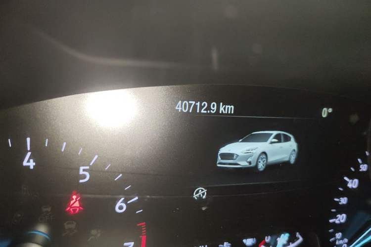 Used Ford Focus 2019 Hatchback 1.5L Manual FENGYUE Model China V Standard Odometer Close Up