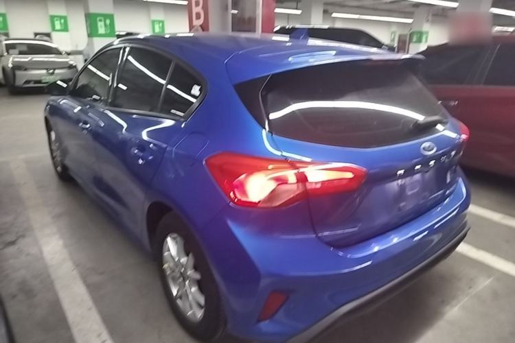 Used Ford Focus 2019 Hatchback EcoBoost 180 Automatic Trendy Model Rear Left 45 Deg