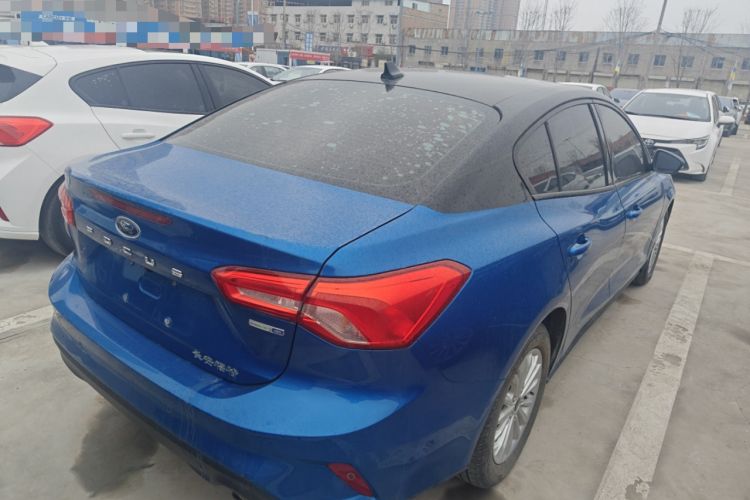 Used Ford Focus 2019 Sedan EcoBoost 180 Automatic Trend Edition Rear Right 45 Deg