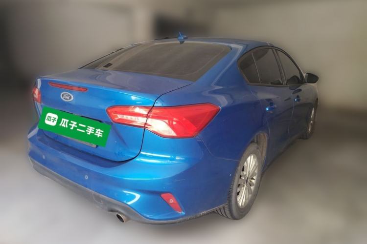 Used Ford Focus 2019 Sedan EcoBoost 180 Automatic Trend Edition Rear Right 45 Deg