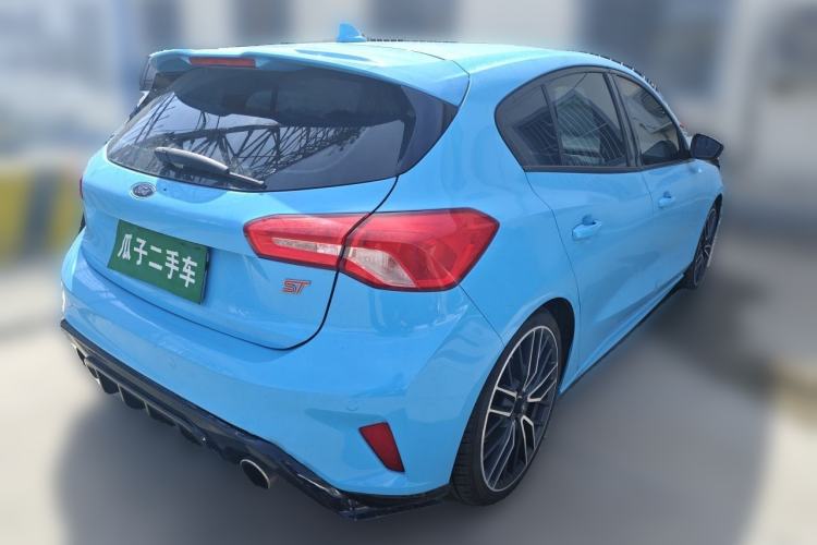 Used Ford Focus 2019 Hatchback 1.5L Manual FENGYUE Model China V Standard Rear Right 45 Deg