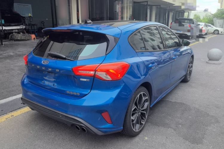 Used Ford Focus 2019 Hatchback EcoBoost 180 Automatic ST Line Rear Right 45 Deg