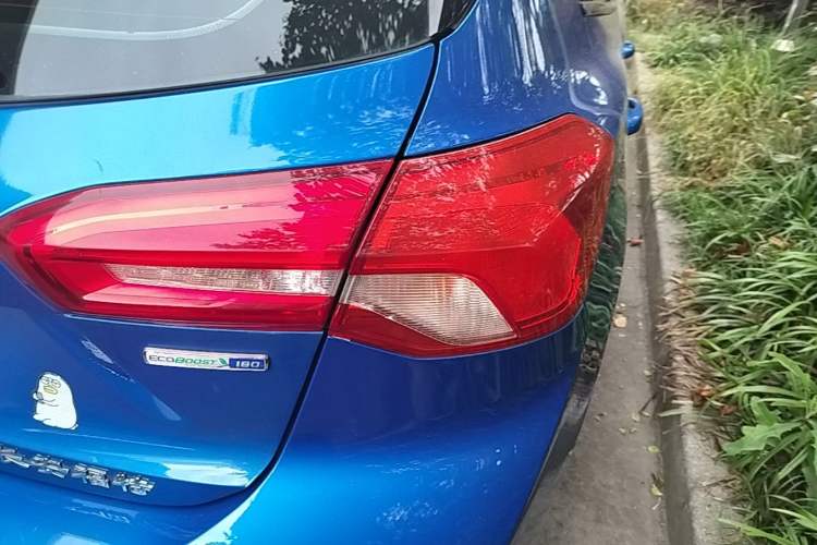 Used Ford Focus 2019 Hatchback EcoBoost 180 Automatic Trendy Model Right Rear Taillight