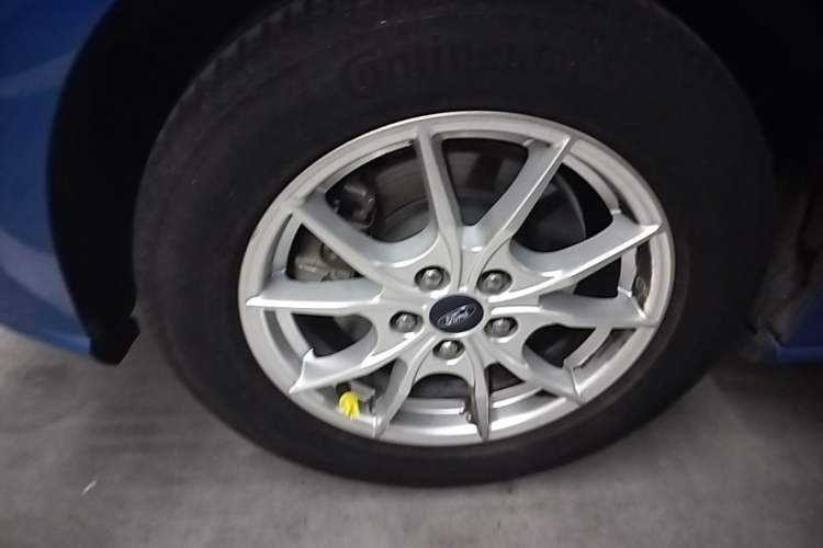 Used Ford Focus 2019 Hatchback EcoBoost 180 Automatic Trendy Model Right Rear Wheel Hub