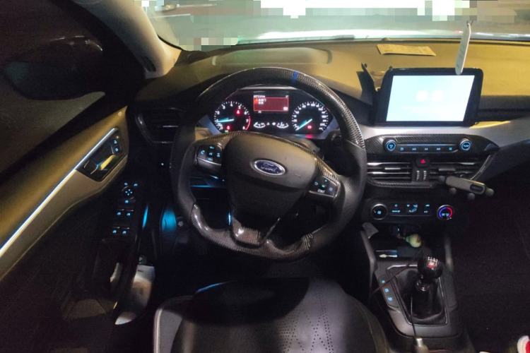 Used Ford Focus 2019 Hatchback 1.5L Manual FENGYUE Model China V Standard Steering Wheel
