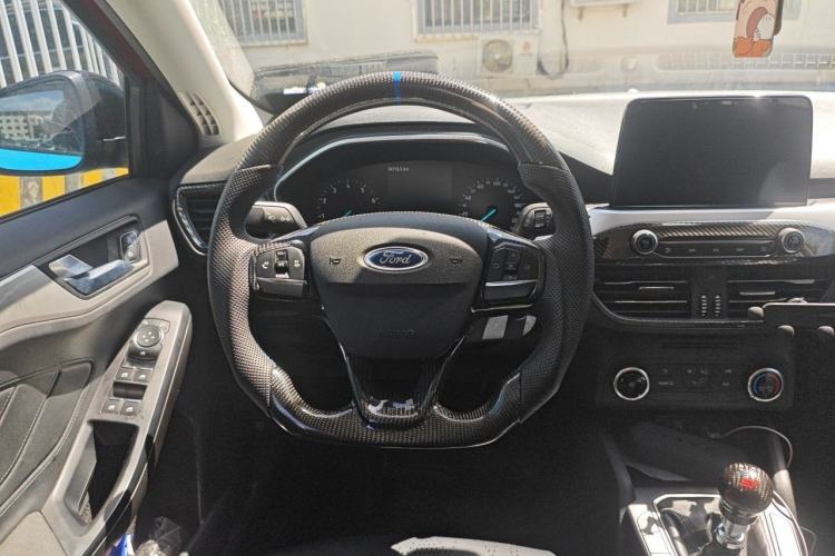 Used Ford Focus 2019 Hatchback 1.5L Manual FENGYUE Model China V Standard Steering Wheel