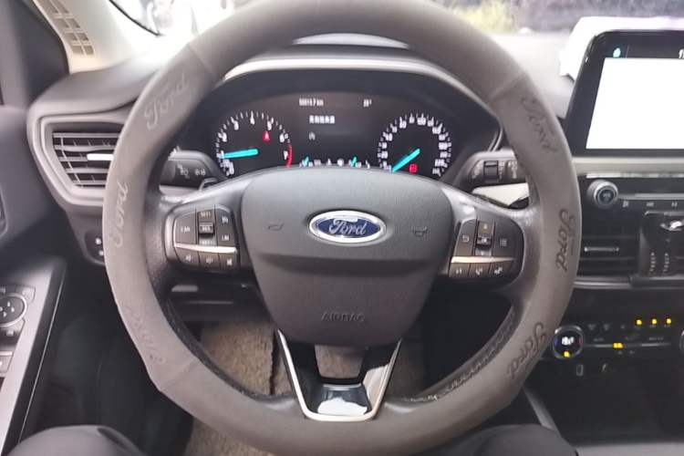 Used Ford Focus 2019 Hatchback EcoBoost 180 Automatic Trendy Model Steering Wheel