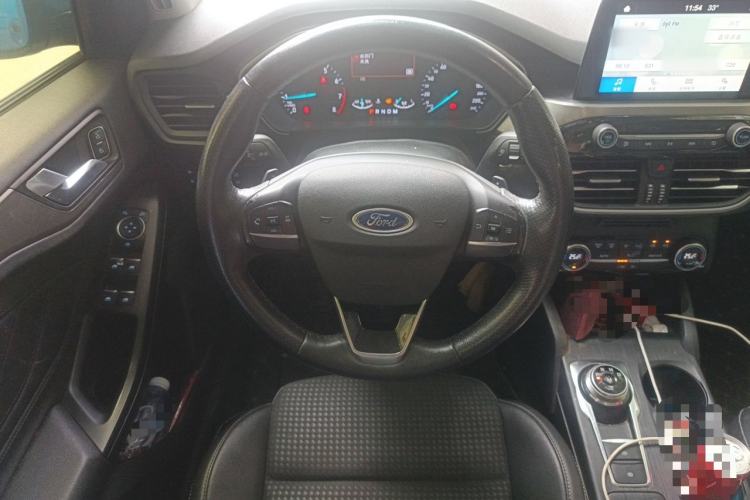 Used Ford Focus 2019 Sedan EcoBoost 180 Automatic Trend Edition Steering Wheel