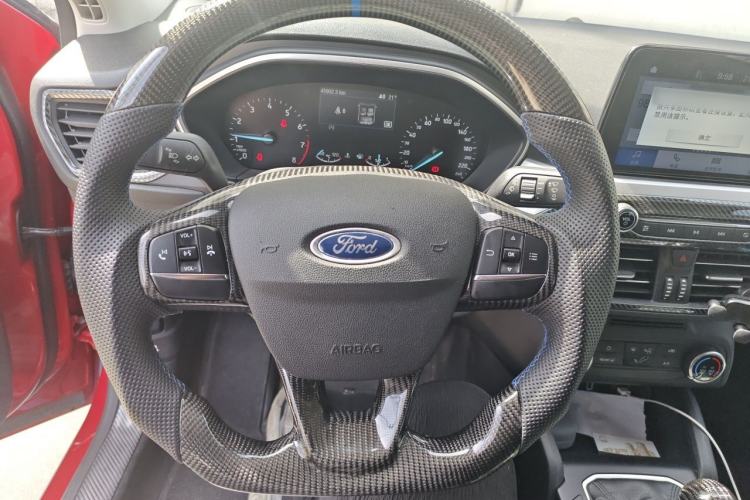 Used Ford Focus 2019 Hatchback 1.5L Manual FENGYUE Model China V Standard Steering Wheel