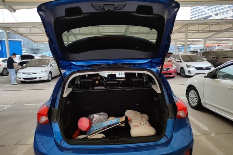 Used Ford Focus 2019 Hatchback 1.5L Automatic Trendy Version China VI Standard Trunk