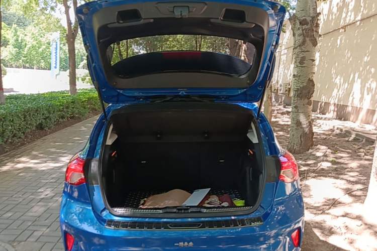 Used Ford Focus 2019 Hatchback EcoBoost 180 Automatic Trendy Model Trunk