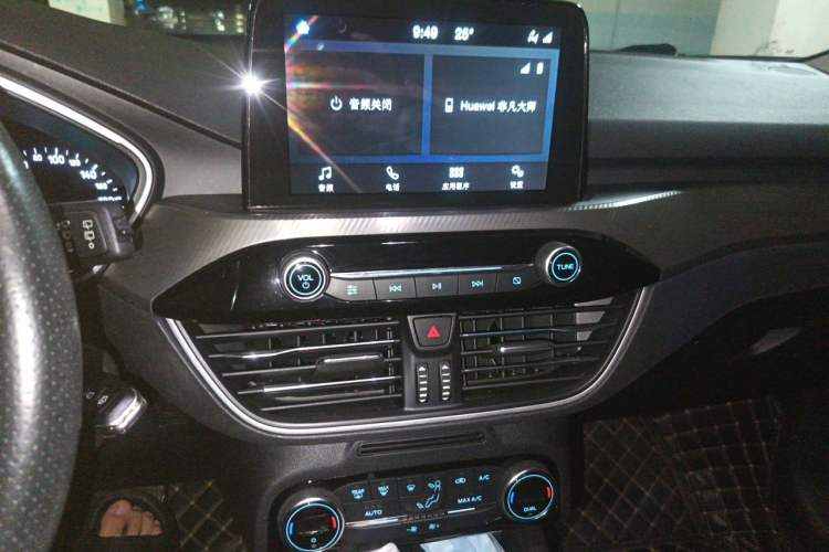 Used Ford Focus 2019 Hatchback EcoBoost 180 Automatic Trendy Model Audio And AC Panel