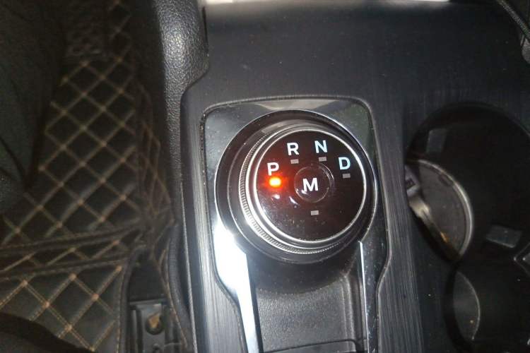 Used Ford Focus 2019 Hatchback EcoBoost 180 Automatic Trendy Model Gear Lever