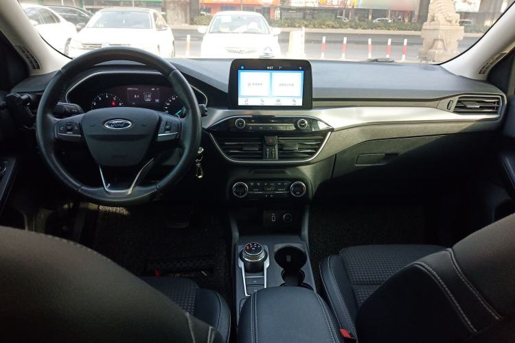 Used Ford Focus 2019 Hatchback EcoBoost 180 Automatic Trendy Model Interior 2