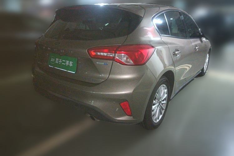 Used Ford Focus 2019 Hatchback EcoBoost 180 Automatic Trendy Model Rear Right 45 Deg