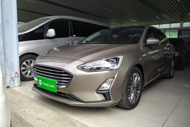 Used Ford Focus 2019 Sedan EcoBoost 180 Automatic Titanium Edition