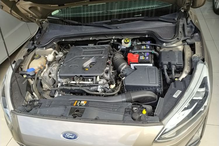 Used Ford Focus 2019 Sedan EcoBoost 180 Automatic Titanium Edition Engine Bay