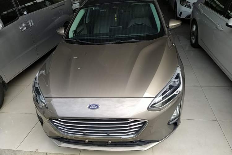 Used Ford Focus 2019 Sedan EcoBoost 180 Automatic Titanium Edition Front
