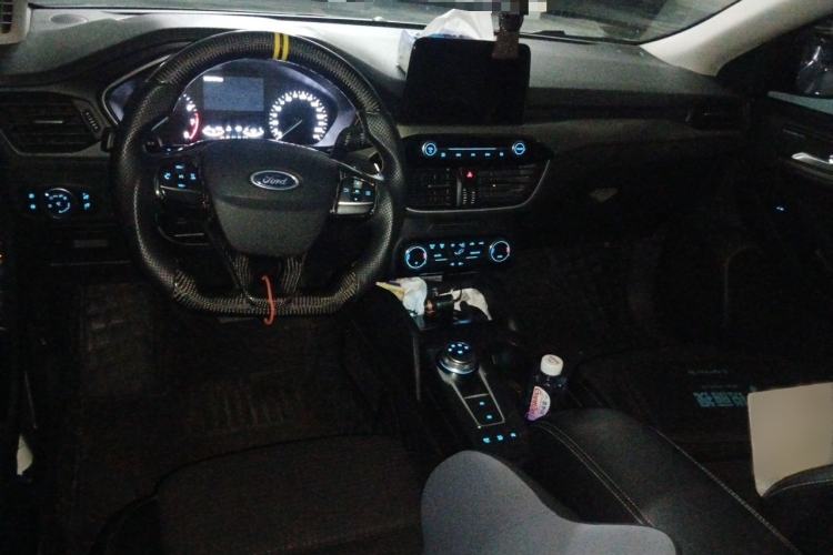 Used Ford Focus 2019 Hatchback EcoBoost 180 Automatic Trendy Model Interior 2