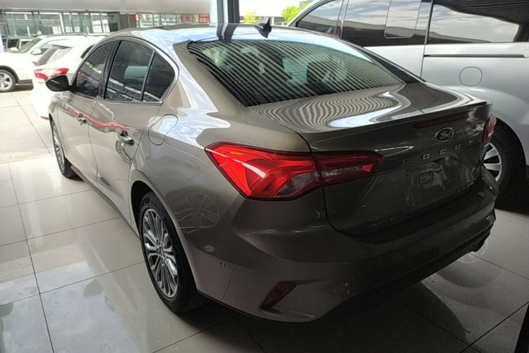 Used Ford Focus 2019 Sedan EcoBoost 180 Automatic Titanium Edition Rear Left 45 Deg