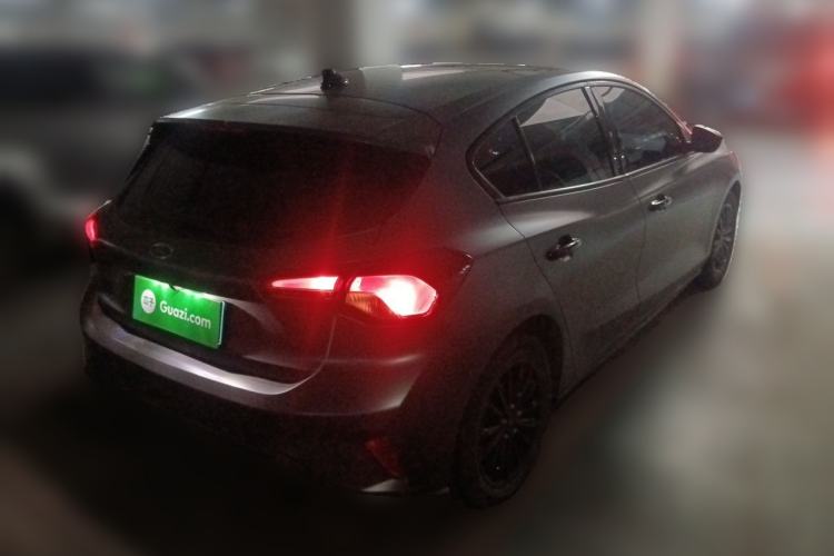 Used Ford Focus 2019 Hatchback EcoBoost 180 Automatic Trendy Model Rear Right 45 Deg