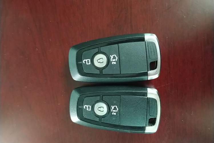Used Ford Focus 2019 Sedan EcoBoost 180 Automatic Titanium Edition Vehicle Key