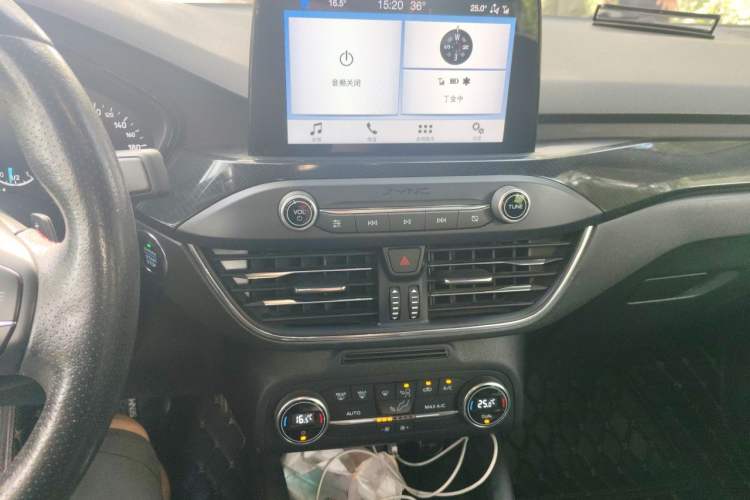 Used Ford Focus 2019 Sedan EcoBoost 180 Automatic ST Line Audio And AC Panel