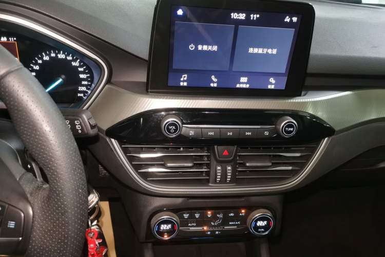 Used Ford Focus 2019 Hatchback EcoBoost 180 Automatic Trendy Model Audio And AC Panel