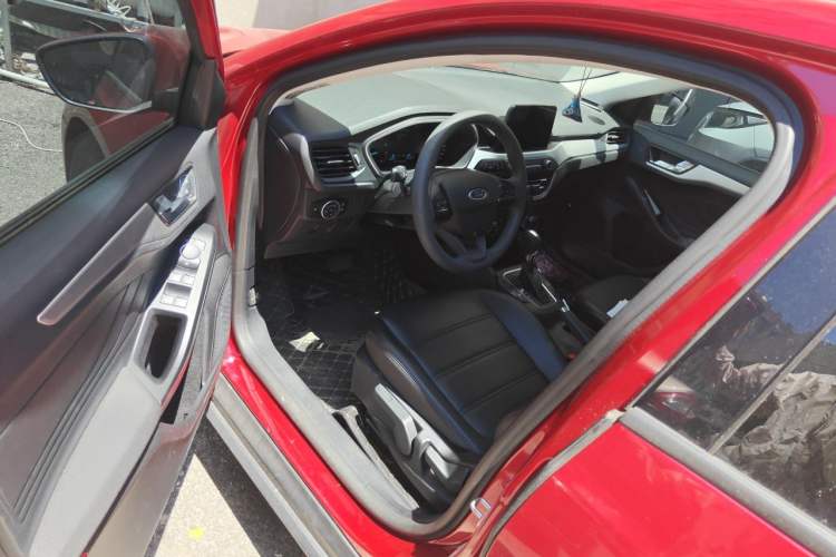 Used Ford Focus 2019 Hatchback 1.5L Automatic Sharp Edition China V Standard Driver Seat